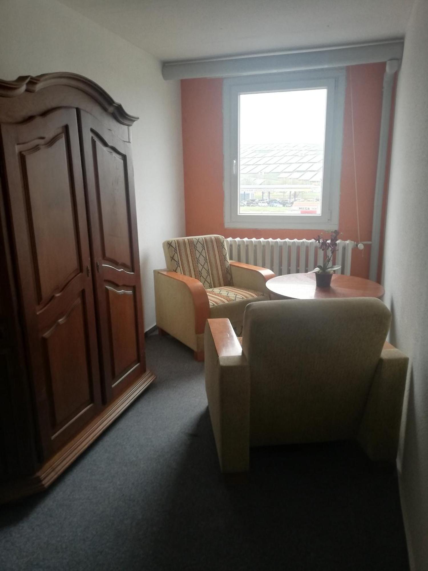 Tws Pension An Der B1 Magdeburg Ngoại thất bức ảnh