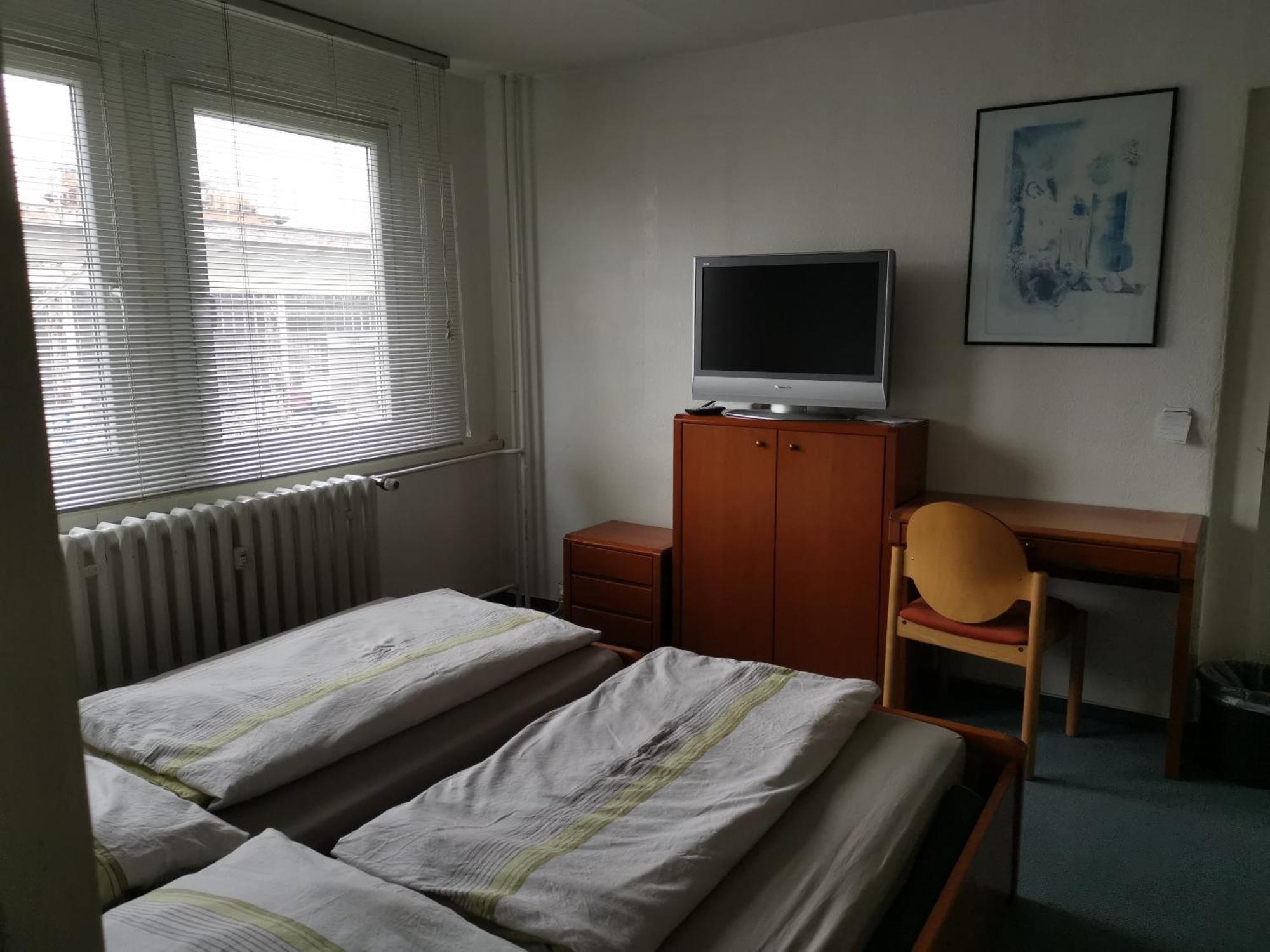 Tws Pension An Der B1 Magdeburg Phòng bức ảnh